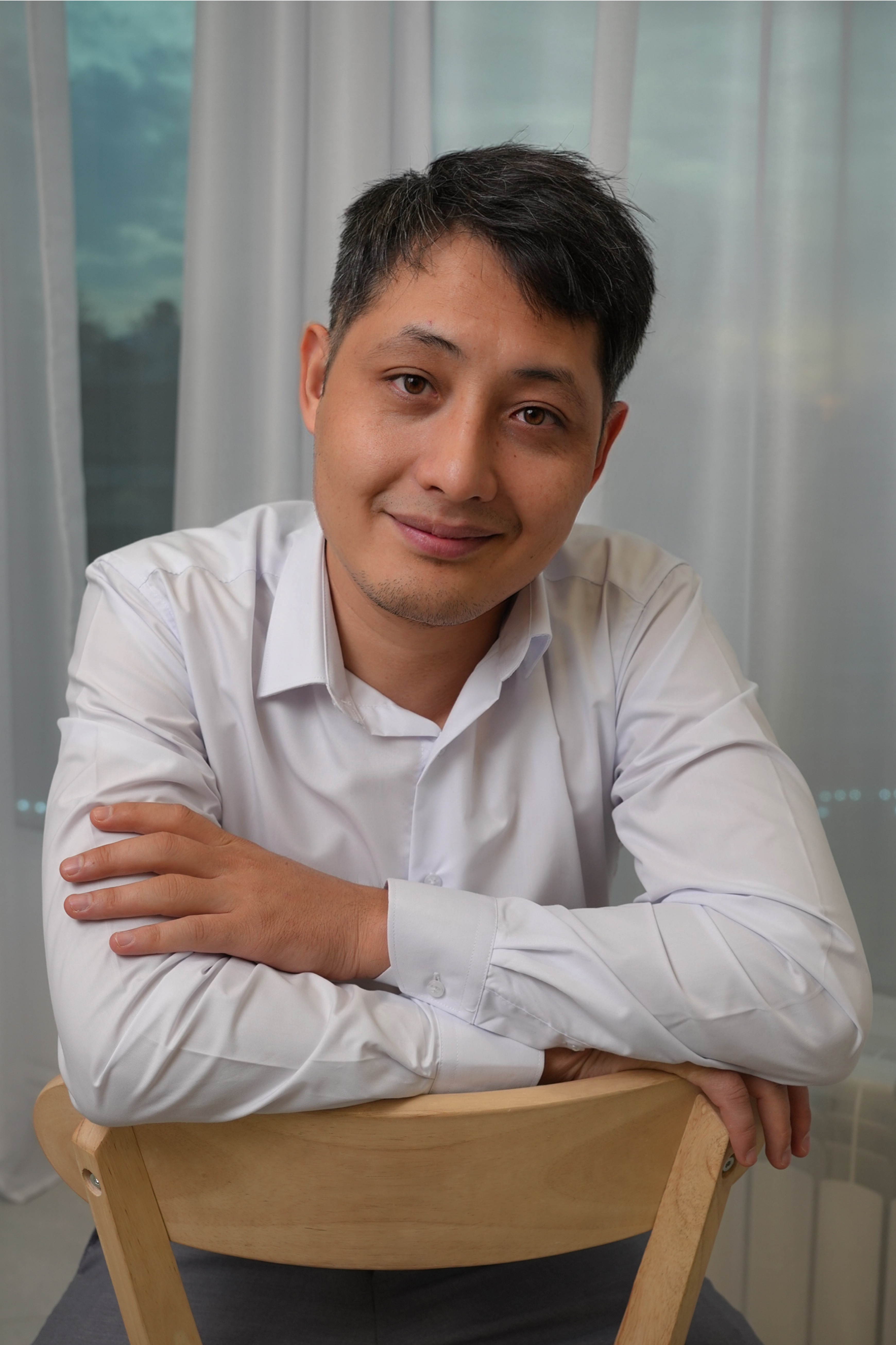 пластический хирург, КМН Ашимов Руслан